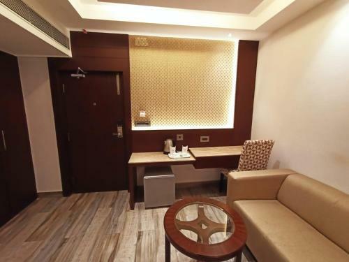 Hotel Ivory Grand