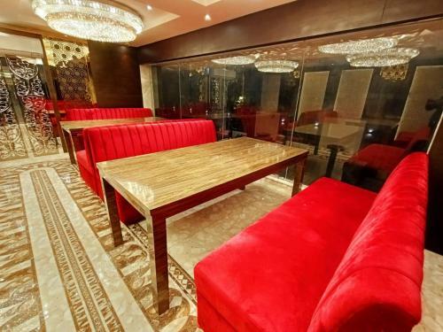 Hotel Ivory Grand