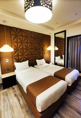 Hotel Ivory Grand