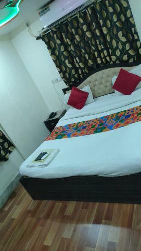 Hotel Red Velvet Inn