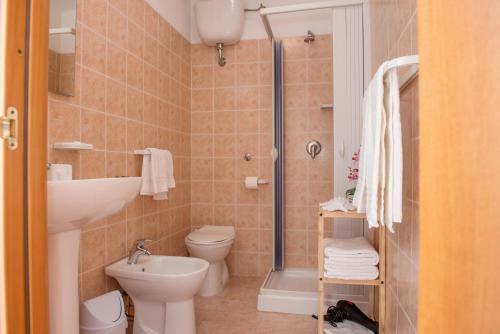 Al Faro Guest House