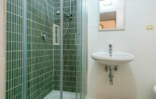 Nice Home In Vieste With 2 Bedrooms