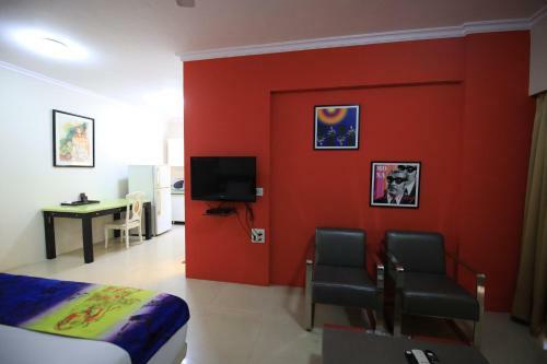 Bed & Breakfast Landmark Suites Bollywood Design Hotel