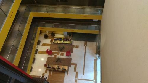 Bed & Breakfast Landmark Suites Bollywood Design Hotel
