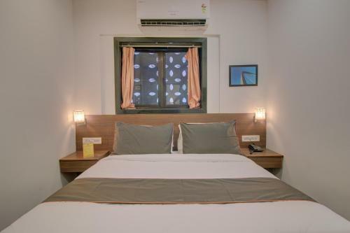 Collection O 247 Hotel Rosewood Arya Nagar