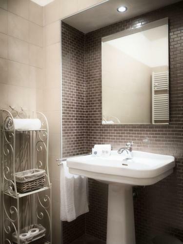 Palazzo Cer� Bed And Breakfast