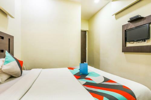 Hotel Fabexpress Adore Inn