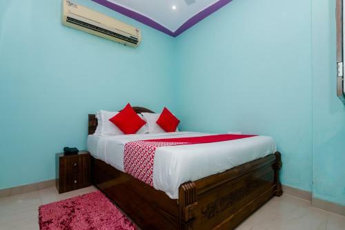 Hotel Oyo 28751 Aadya International