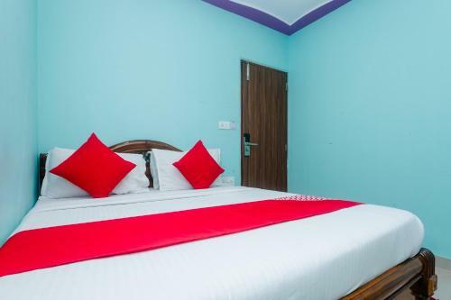 Hotel Oyo 28751 Aadya International