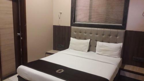 Hotel Shine Hospitality Crown
