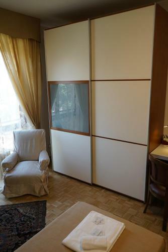 Hostal Avenue Rooms