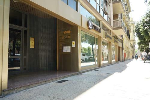 Hostal Avenue Rooms