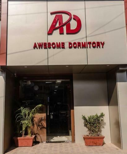 Bed & Breakfast Awesome Dormitory Mel Only