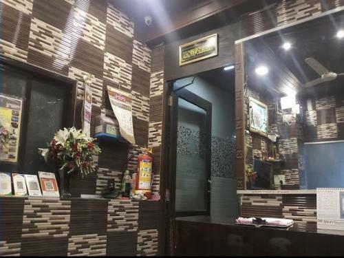 Spot On 81163 Hotel Kidmat Bombay