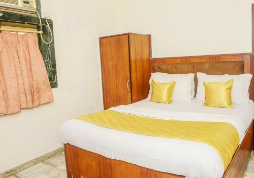 Hotel Subhash- Andheri