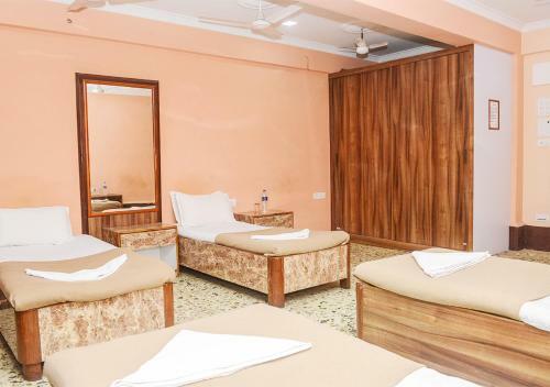 Hotel Subhash- Andheri
