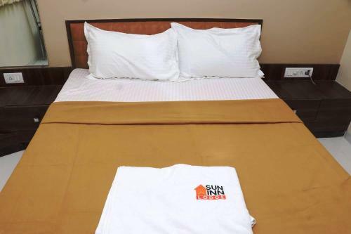 Hotel Sun Inn Residency
