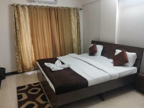 Staywood Serviced Apartment 3bhk In Powai