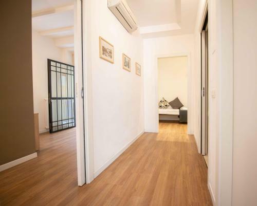 Leoncino Apartment