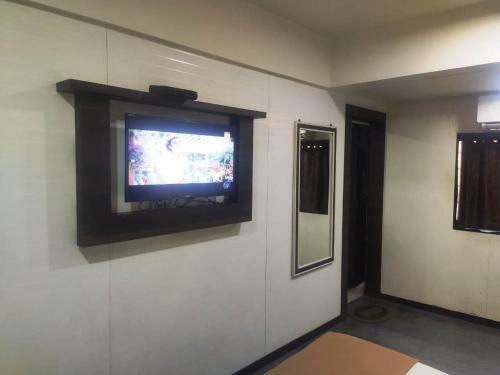 Hotel Mantra Lodging & Boarding