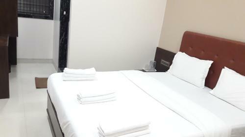 Hotel Shine Hospitality Empire