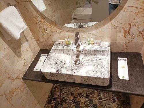 Rich Hotel Mumbai