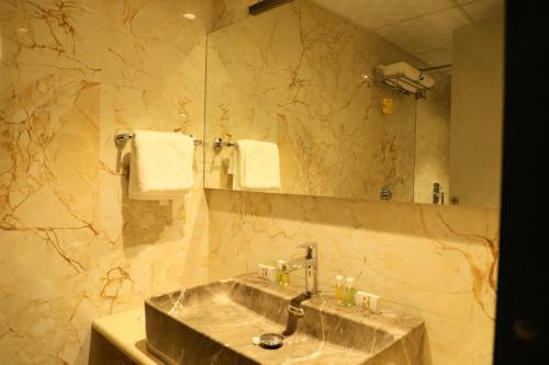 Rich Hotel Mumbai