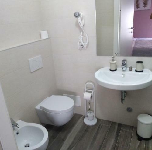 Hostal L'arena Residence