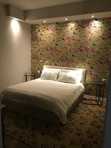 Hostal Olimpia House Room