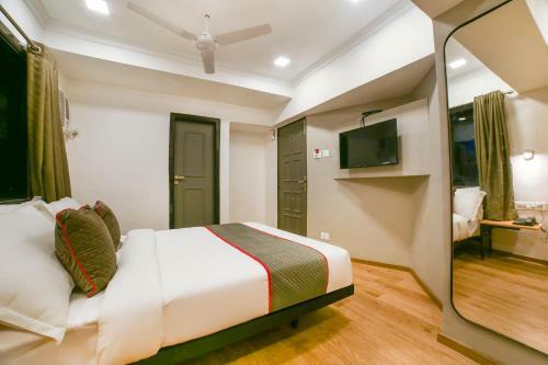 Hotel Townhouse 876 Highway Inn