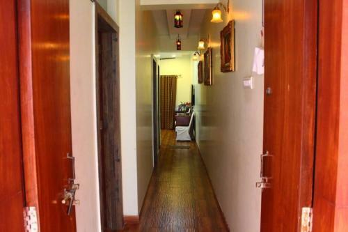 Royal Palms Private Pool Villa - Mumbai