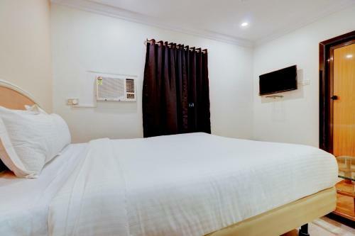 Collection O 83805 De Meridian Hotel