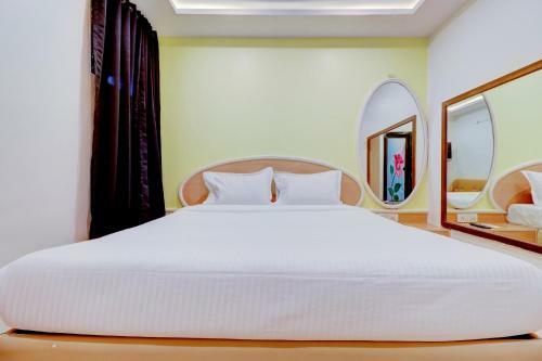 Collection O 83805 De Meridian Hotel