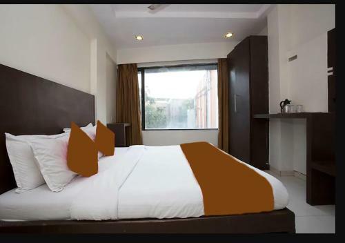 Hotel Kamran Residency-near Us Embassy