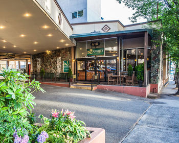 Hotel Quality Inn And Suites