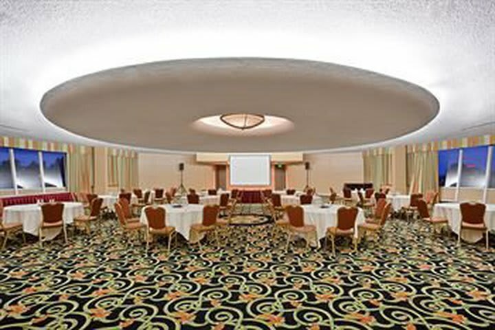 Hotel Holiday Inn Seatac