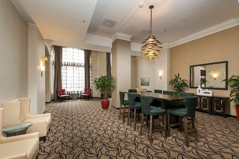 The Pickwick Hotel