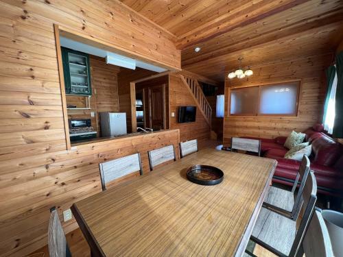 Swiss Chalet - Vacation Stay 11450v