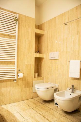 Leoncino Apartment 2
