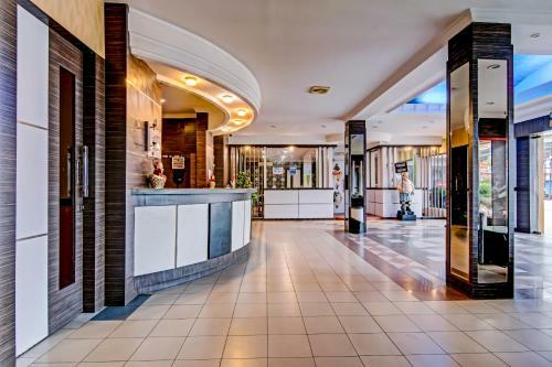 Oyo 90697 Hotel Wisata