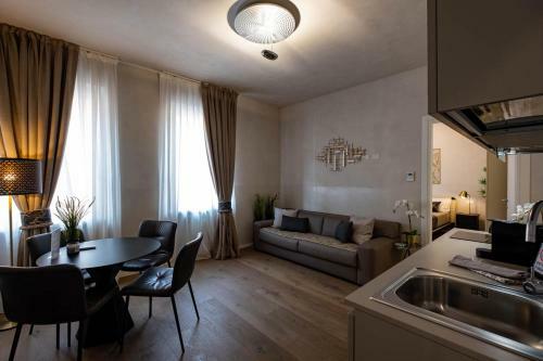 Verona Romana Apartments