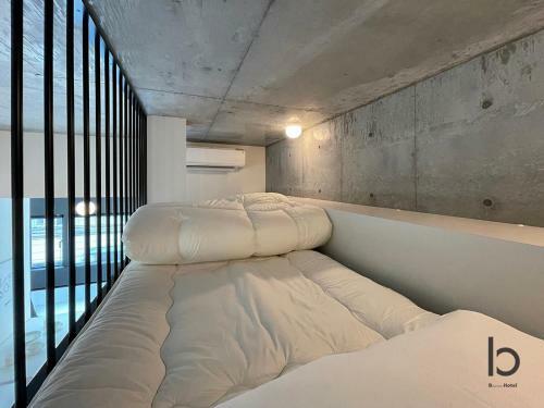 Apartamento Bhotel Neco Yard 301 - Vacation Stay 17695v