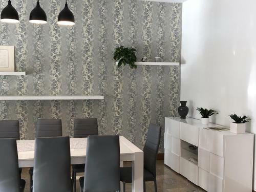 Riverview City Apartment