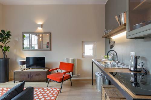 Panoramic Roof Apartment