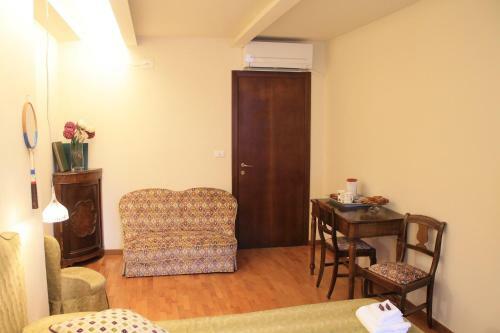 Hostal La Costa Wine Relais