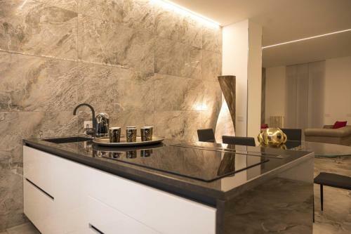 Vipverona Luxury Apartment - Royal Solution