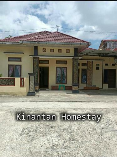 Hostal Kinantan Rumah Batu 3 Br
