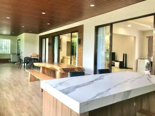 Extravaganza 5 Bedrooms Villa Vimala Hills