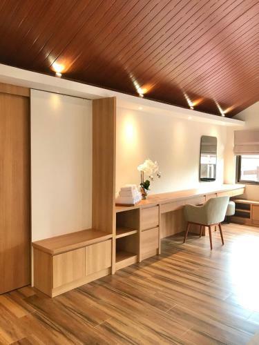 Extravaganza 5 Bedrooms Villa Vimala Hills