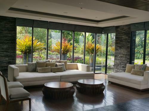 Vimala Hills Resort Cozy Villa Puncak Gadog Bogor